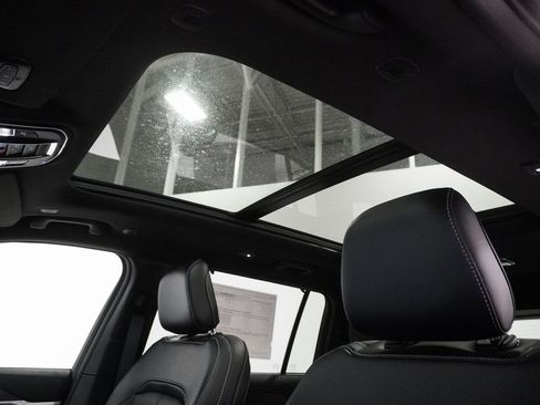 New 2025 Jeep Grand Cherokee L Limited image 13