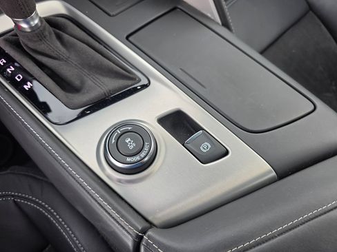 Used 2018 Chevrolet Corvette Z06 RWD image 19