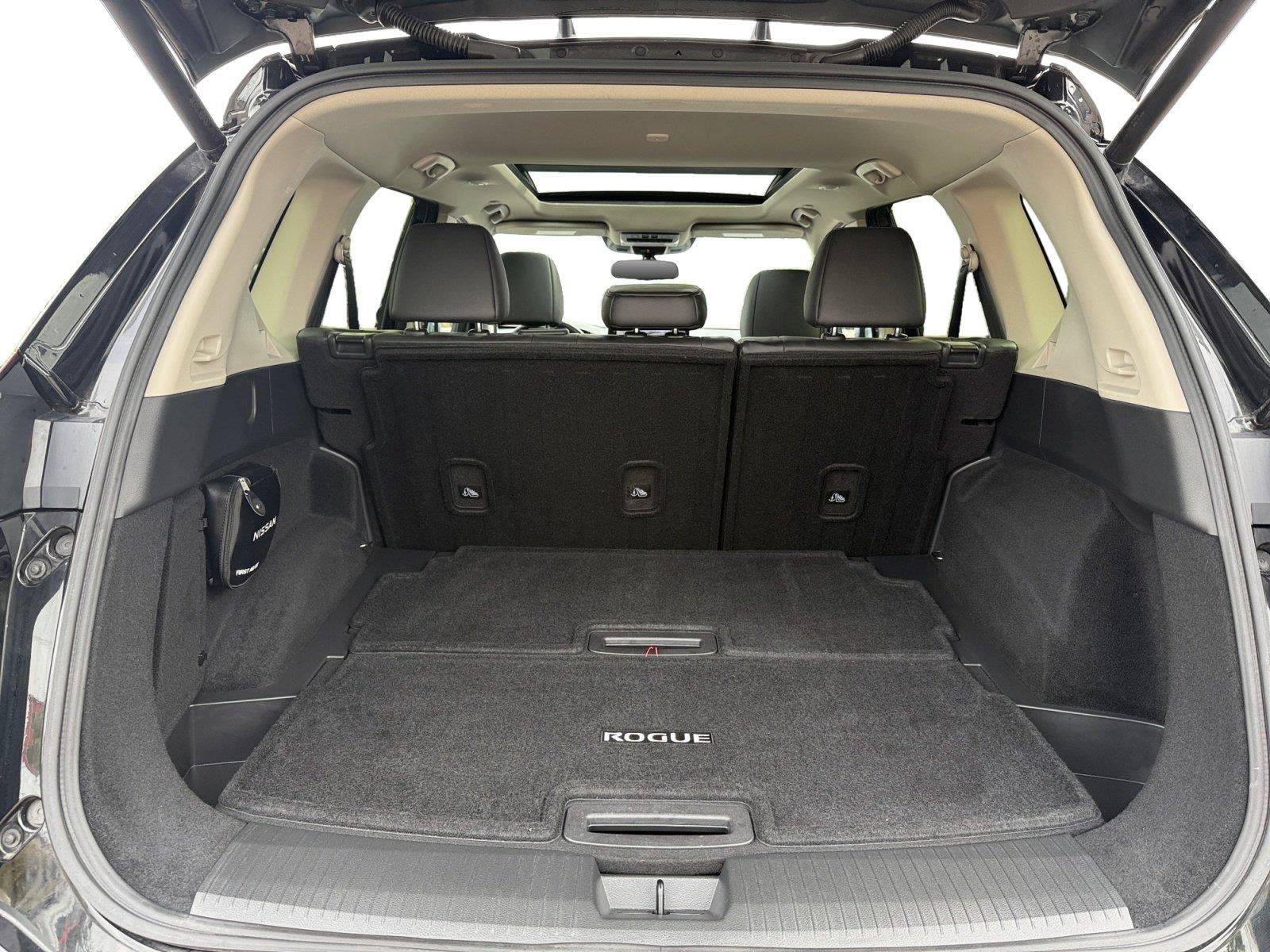 Certified 2025 Nissan Rogue SL w/ Tech Package AWD/4WD image 23