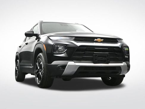 Used 2023 Chevrolet TrailBlazer LT AWD/4WD image 30