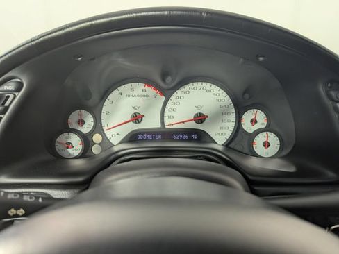 Used 1999 Chevrolet Corvette Coupe w/ Memory Pkg RWD image 18