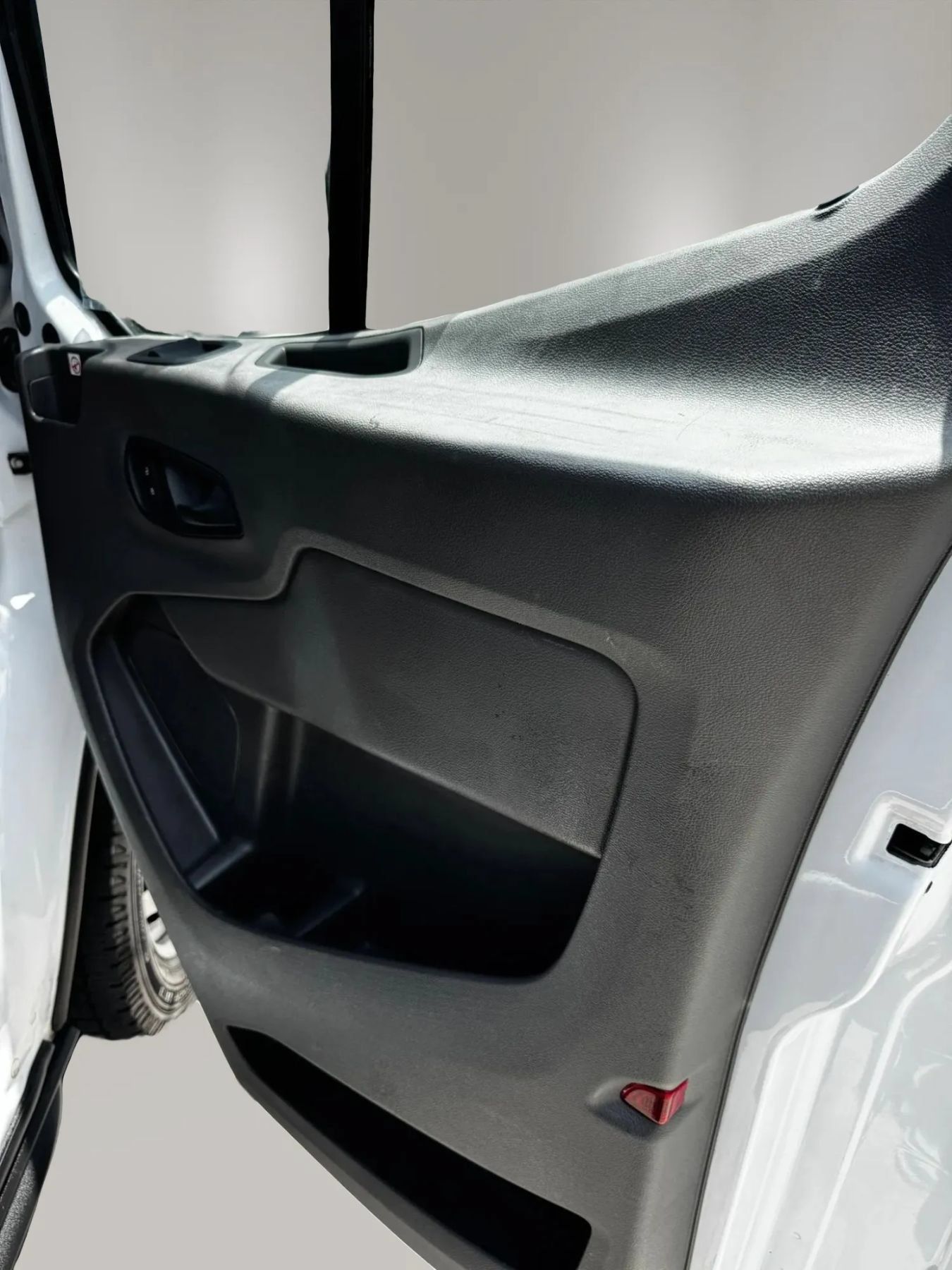 Used 2020 Ford Transit 150 Low Roof RWD image 25