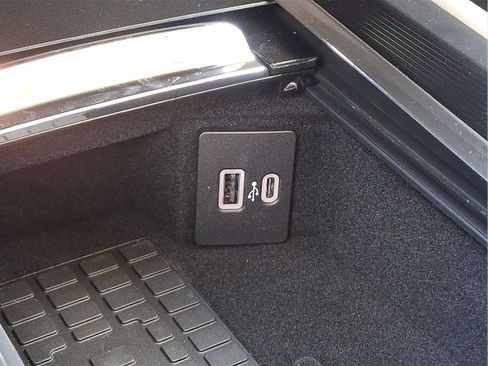 New 2026 Lincoln Corsair Premiere image 18