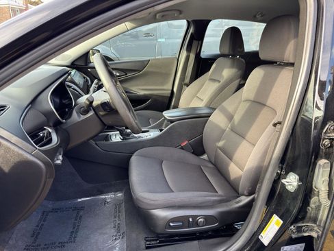 Used 2023 Chevrolet Malibu LT FWD image 22