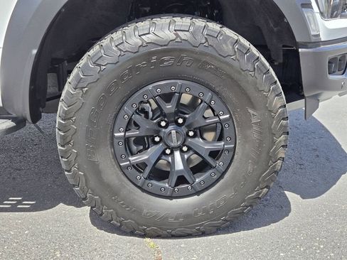 Used 2023 Ford F150 Raptor w/ Raptor 37 Performance Package AWD/4WD image 11