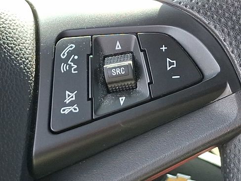 Used 2022 Chevrolet Trax LT image 22