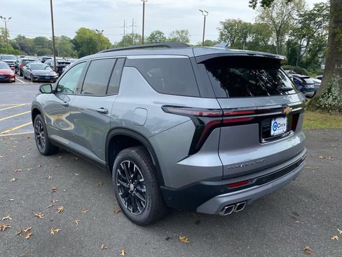 New 2025 Chevrolet Traverse LT w/ Sun and Wheel Package image 8