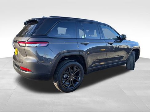 New 2025 Jeep Grand Cherokee Limited image 7