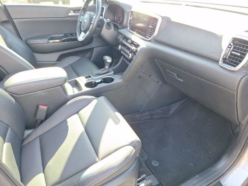 Used 2021 Kia Sportage EX w/ EX Technology Package image 34