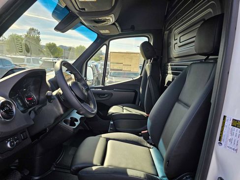 New 2026 Mercedes-Benz Sprinter 2500 image 19