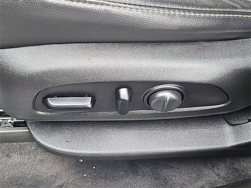 Used 2020 Chevrolet Traverse RS image 25