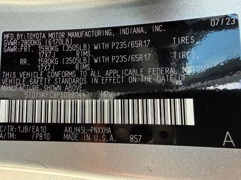 Used 2023 Toyota Sienna XLE image 50