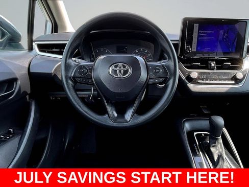 Used 2025 Toyota Corolla LE w/ LE Premium Package FWD image 11