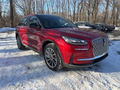 Used 2023 Lincoln Corsair AWD w/ Equipment Group 101A image 2