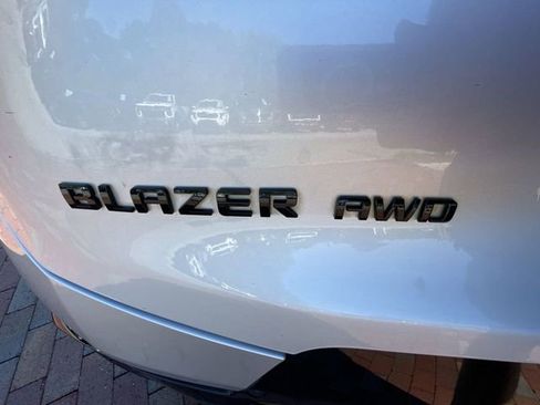 Used 2020 Chevrolet Blazer RS AWD/4WD image 34