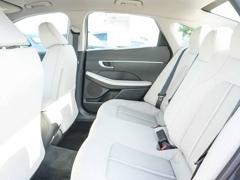 Certified 2025 Hyundai Sonata SE FWD image 20
