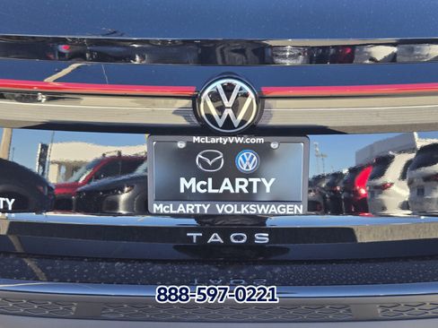 New 2026 Volkswagen Taos S image 10