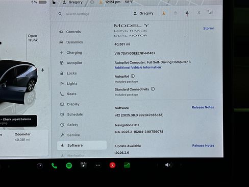 Used 2022 Tesla Model Y Long Range image 18