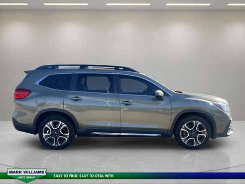 Used 2023 Subaru Ascent Limited AWD/4WD image 3