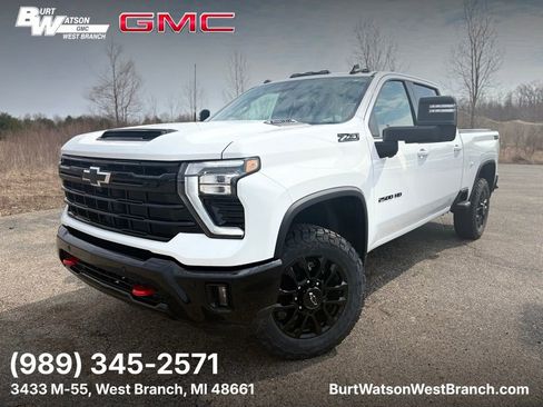 Used 2025 Chevrolet Silverado 2500 LT w/ Trail Boss Package AWD/4WD image 1