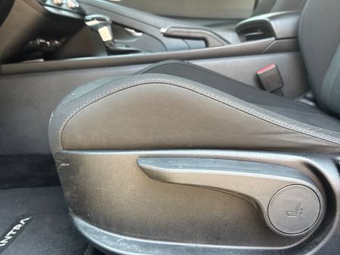 Used 2022 Hyundai Elantra SE FWD image 14