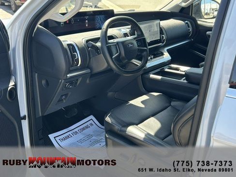 Used 2025 Ford Expedition Platinum AWD/4WD image 10
