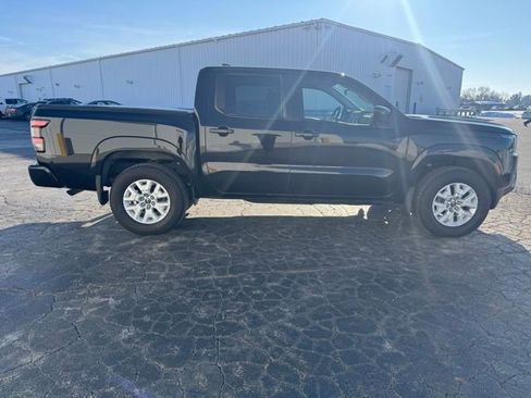 Used 2022 Nissan Frontier SV w/ Technology Package image 7