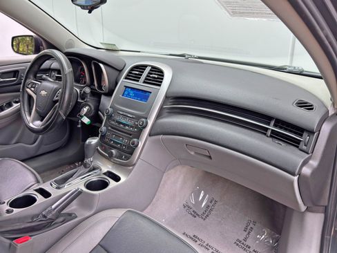 Used 2015 Chevrolet Malibu LS FWD image 13