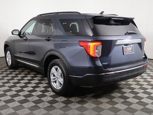 Used 2022 Ford Explorer XLT image 8