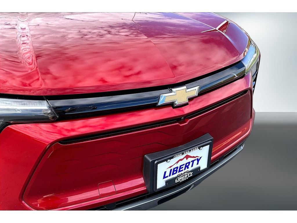 Used 2024 Chevrolet Blazer EV LT AWD/4WD image 27