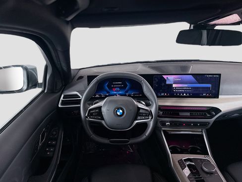 Used 2025 BMW 330i Sedan image 17