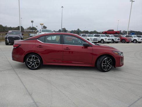 Used 2025 Nissan Sentra SR image 8