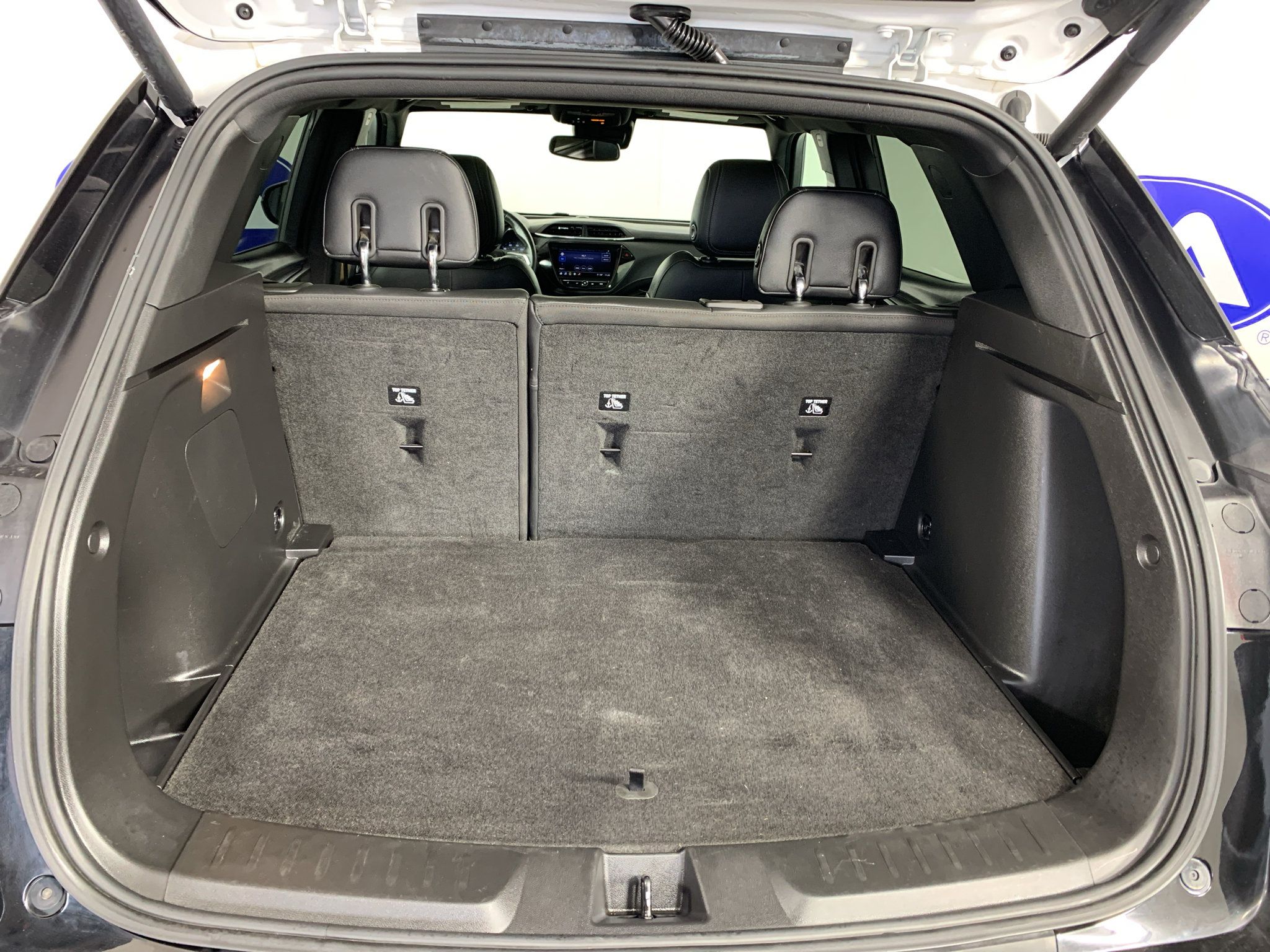 Used 2021 Chevrolet TrailBlazer ACTIV w/ Sun and Liftgate Package FWD image 34