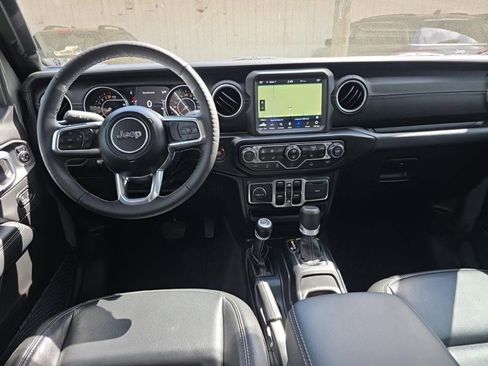 Used 2022 Jeep Gladiator Overland w/ Popular Equipment Package AWD/4WD image 5