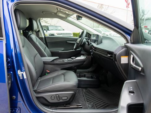 Certified 2024 Kia EV6 Wind w/ Wind Technology Package image 10