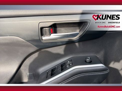 Used 2024 Toyota Highlander XSE image 20