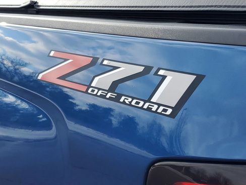 Used 2019 Chevrolet Silverado 1500 LT w/ All Star Edition image 32