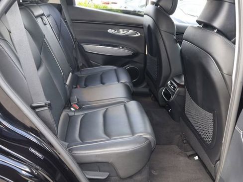 Used 2024 Genesis GV70 2.5T Advanced w/ Advanced Package image 19