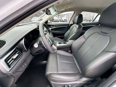 Certified 2025 Genesis G70 2.5T image 16