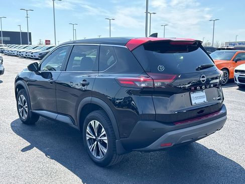 Used 2023 Nissan Rogue SV AWD/4WD image 5