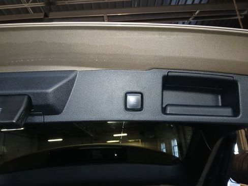 Used 2020 Ford Escape Titanium AWD/4WD image 39