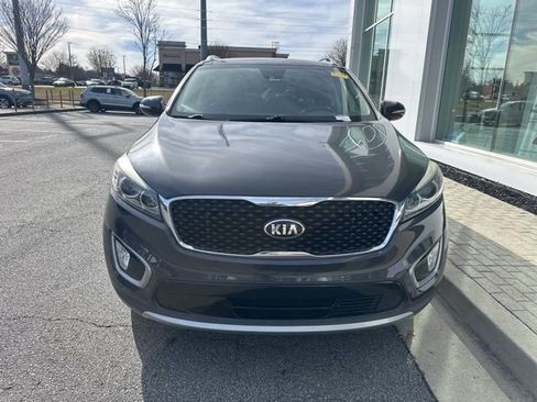 Used 2017 Kia Sorento EX w/ EX Advanced Touring Package image 3