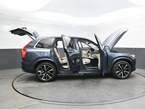 Used 2020 Volvo XC90 T6 Momentum AWD/4WD image 46