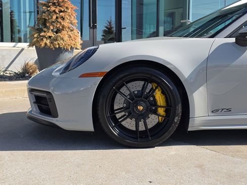 Used 2022 Porsche 911 Targa 4 GTS image 11