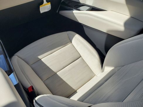 Used 2025 Cadillac Escalade Sport w/ Touring Package image 18