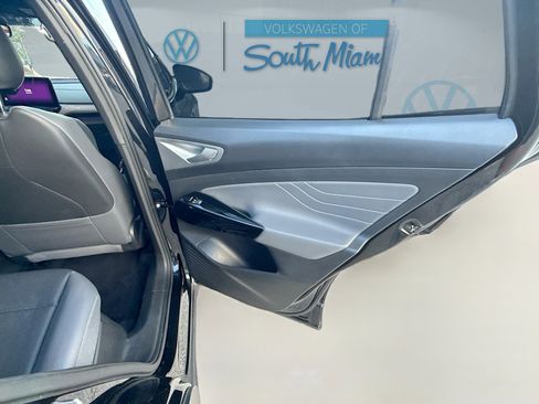 Used 2024 Volkswagen ID.4 S RWD image 31