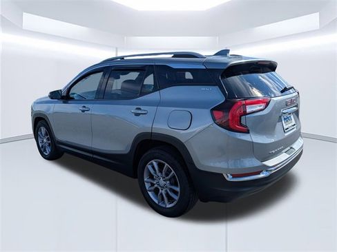 Used 2023 GMC Terrain SLT w/ Infotainment Package II image 7