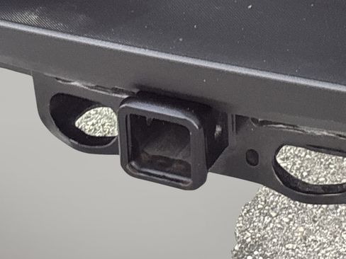 Certified 2024 Ford F250 Platinum w/ FX4 Off-Road Package image 10