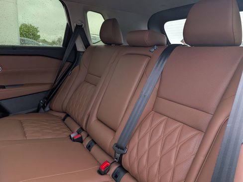 New 2026 Nissan Rogue Platinum image 8