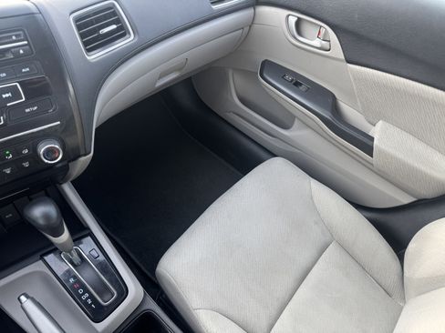 Used 2013 Honda Civic LX image 29